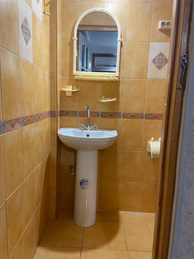 Уютный Дворик Sukhumi Exterior photo